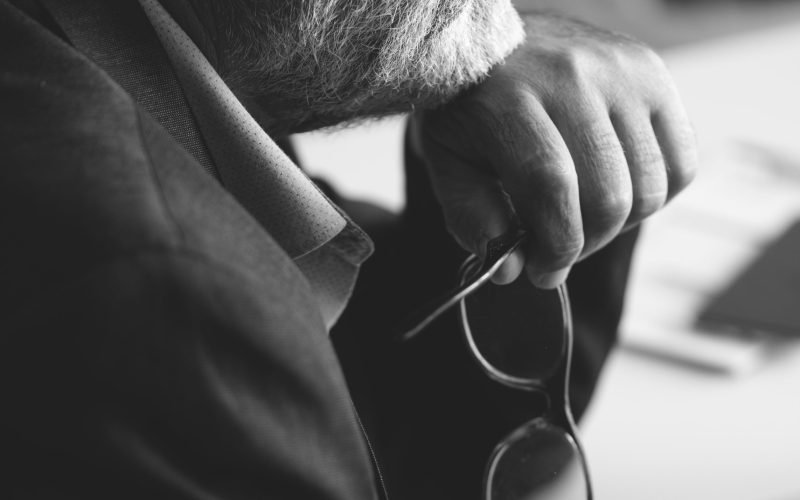 side-view-thoughtful-business-man